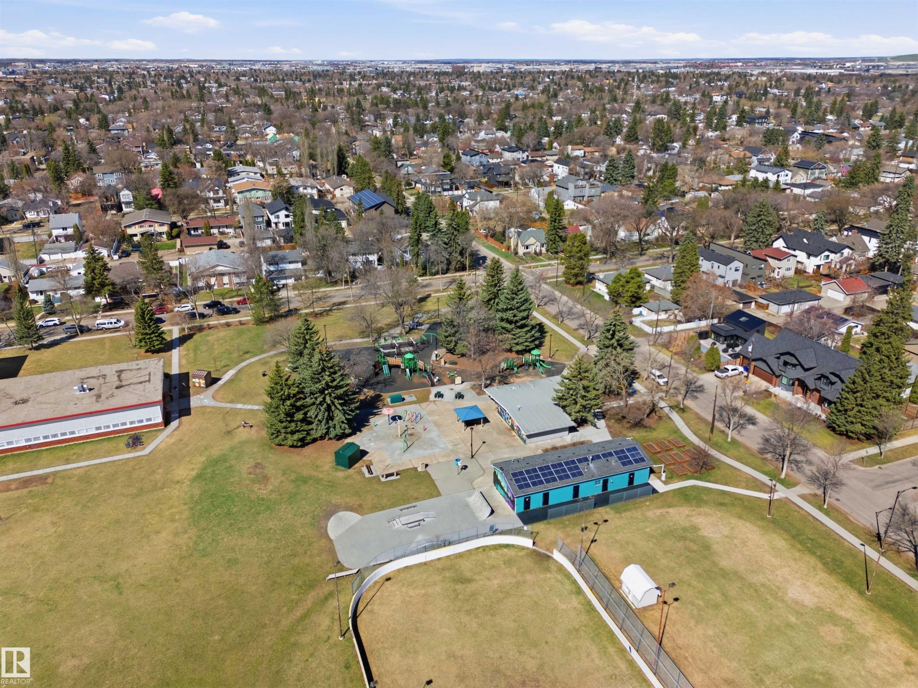 












10430 143 Street

,
Edmonton,




AB
T5N 2S4

