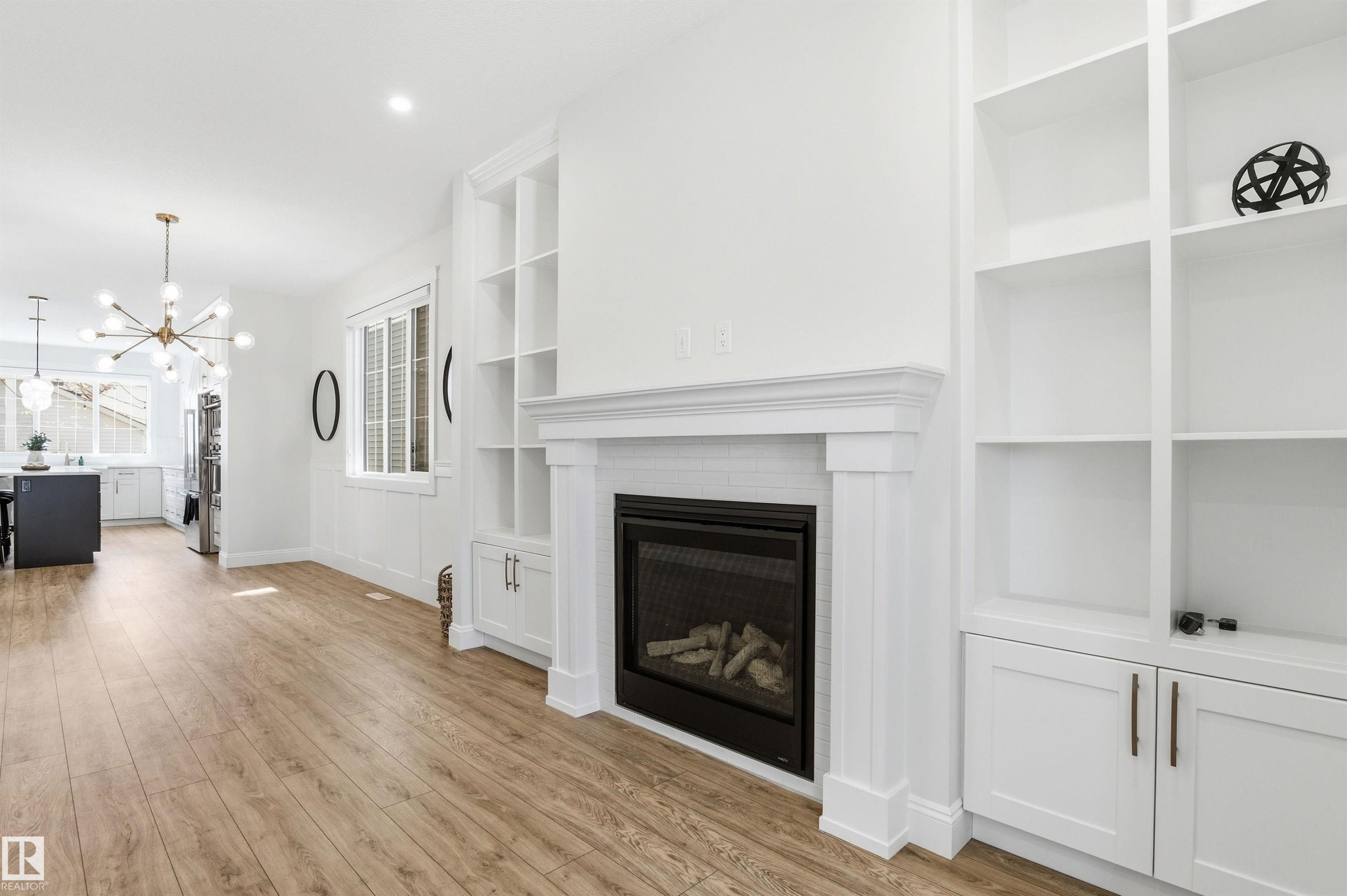 












10430 143 Street

,
Edmonton,




AB
T5N 2S4

