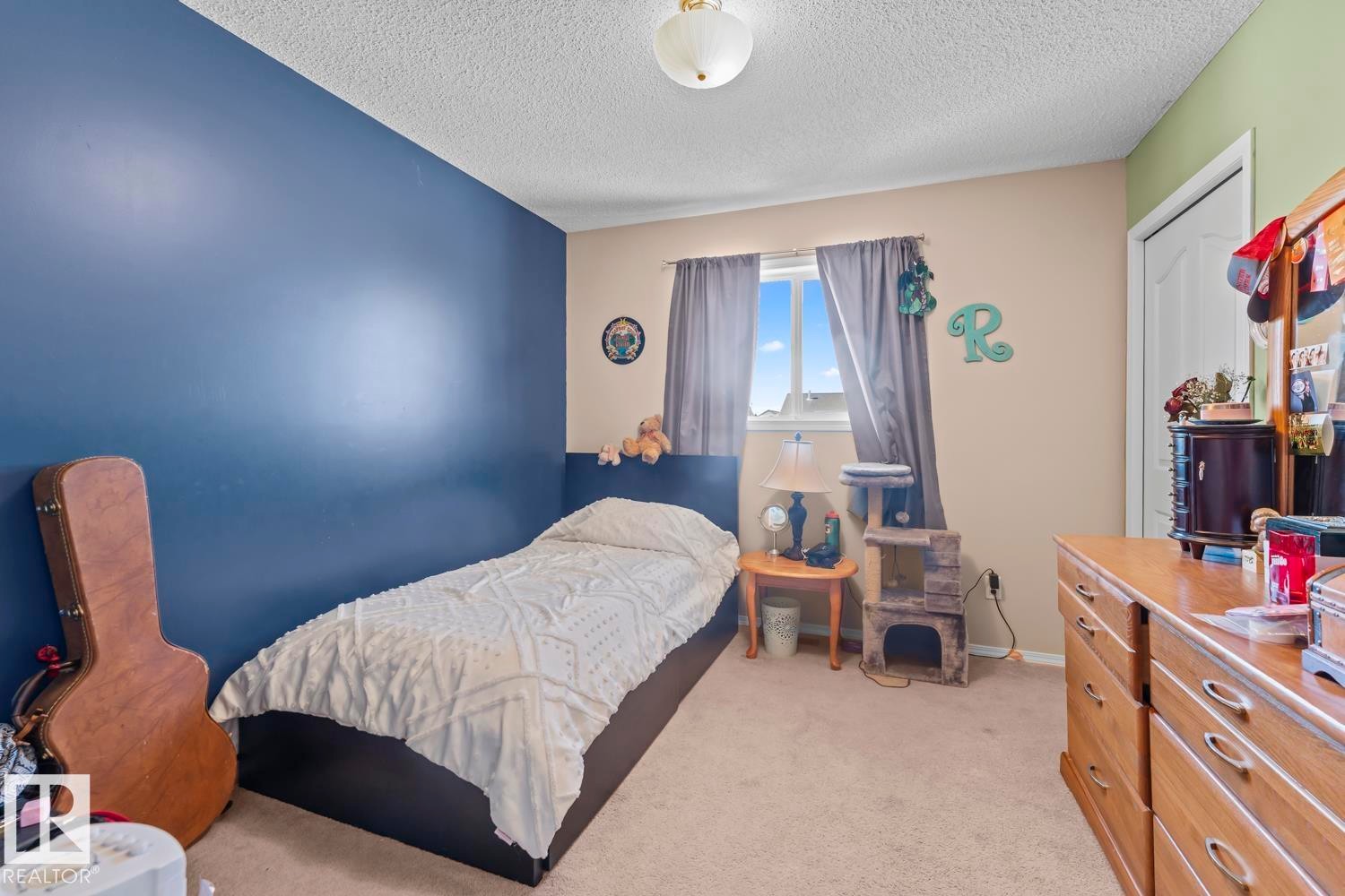 












611 19 Street

,
Cold Lake,




AB
T9M 1C6

