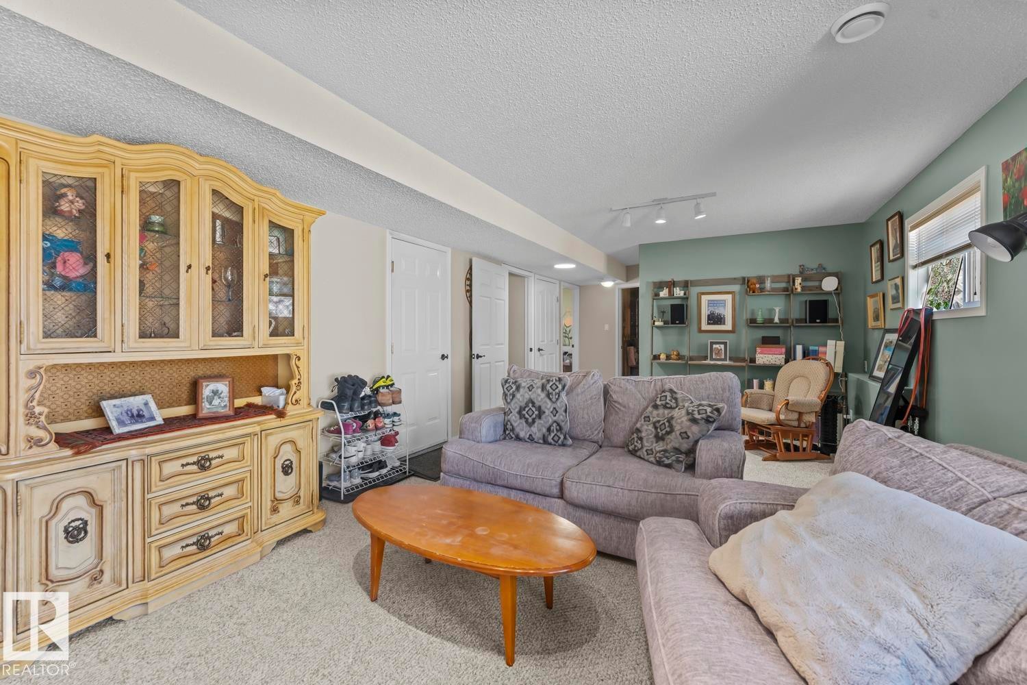 












611 19 Street

,
Cold Lake,




AB
T9M 1C6

