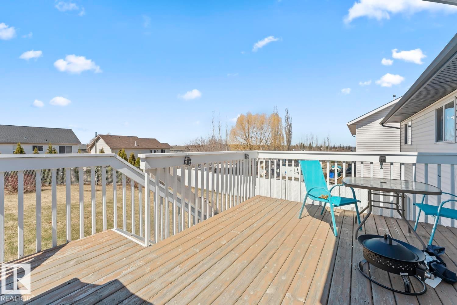 












611 19 Street

,
Cold Lake,




AB
T9M 1C6

