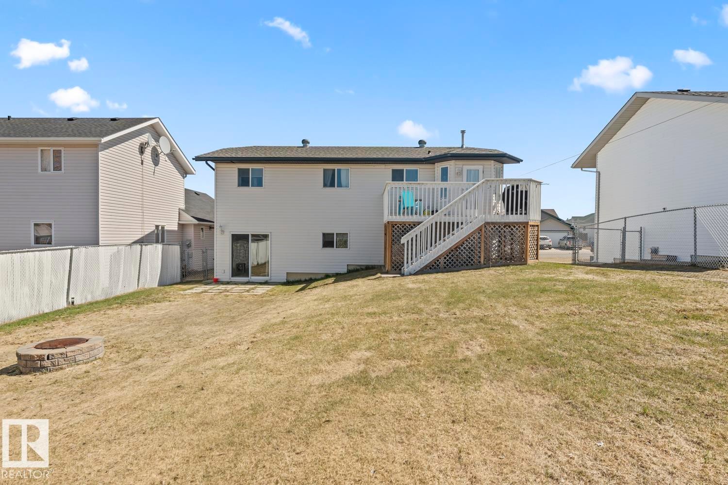 












611 19 Street

,
Cold Lake,




AB
T9M 1C6

