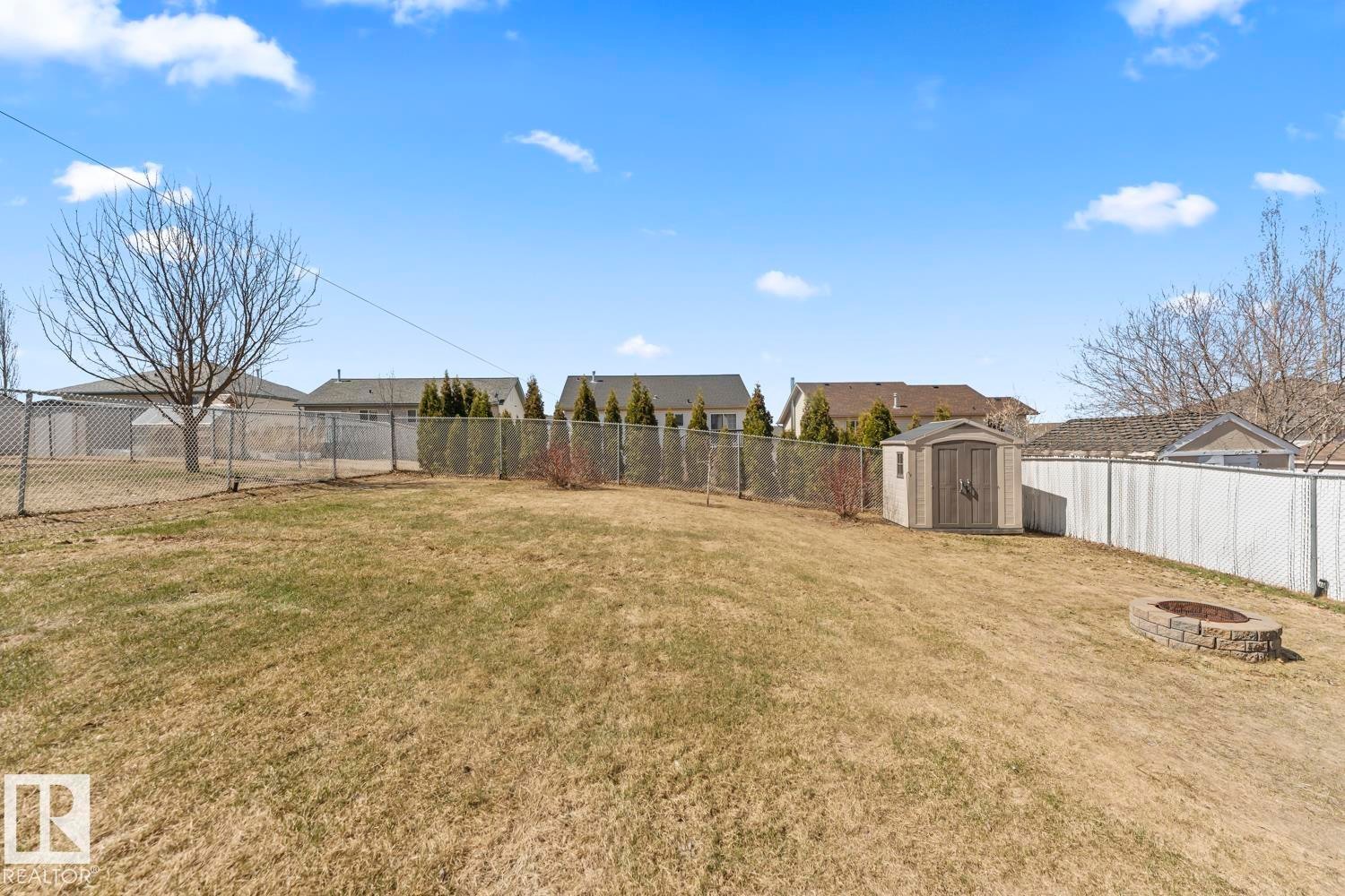 












611 19 Street

,
Cold Lake,




AB
T9M 1C6

