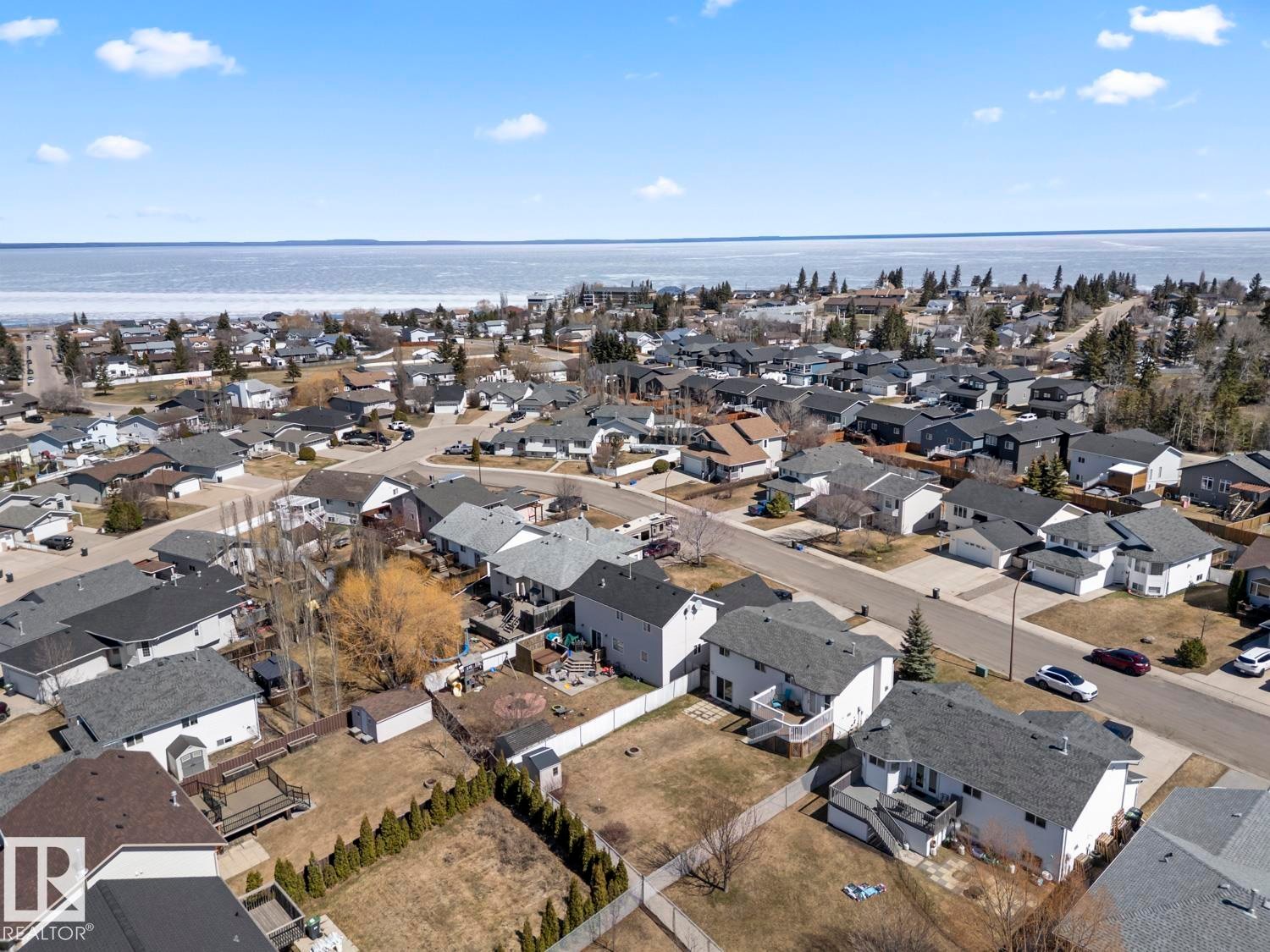 












611 19 Street

,
Cold Lake,




AB
T9M 1C6

