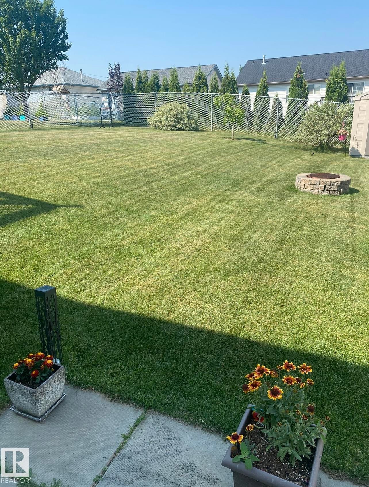 












611 19 Street

,
Cold Lake,




AB
T9M 1C6

