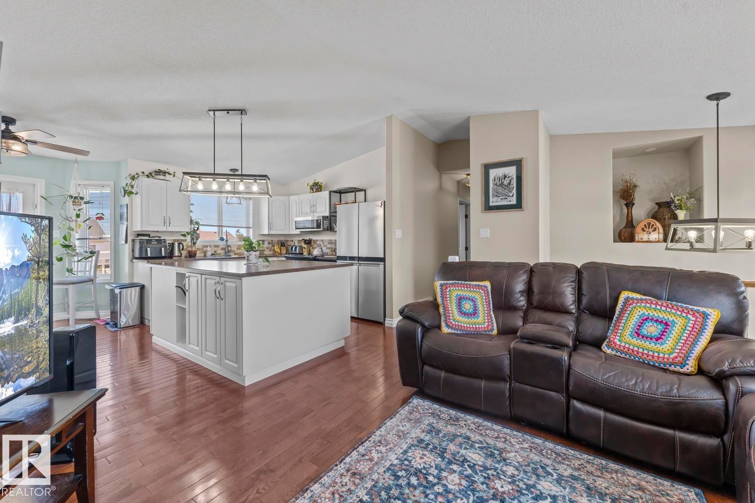 












611 19 Street

,
Cold Lake,




AB
T9M 1C6

