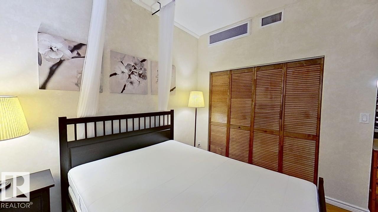 












311-10134 100 Street

,
Edmonton,




AB
T5J 0N8

