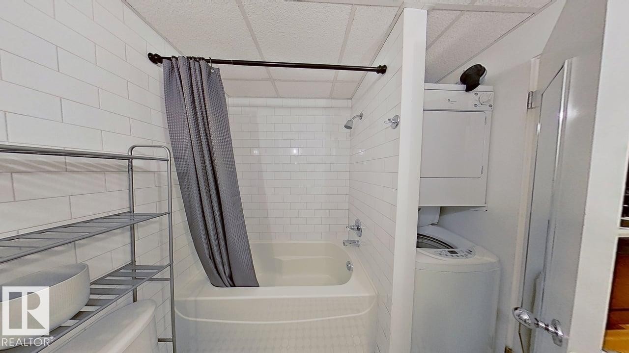 












311-10134 100 Street

,
Edmonton,




AB
T5J 0N8

