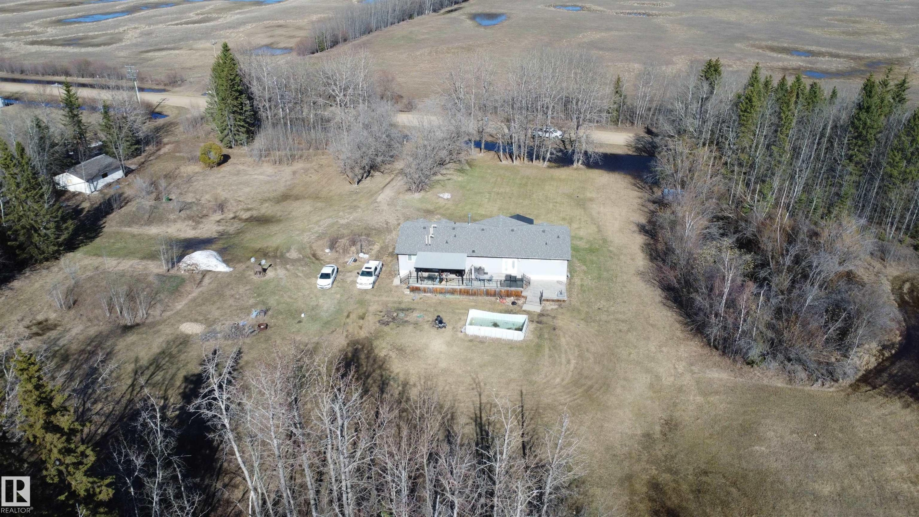 












61516 Rg Rd 204

,
Rural Thorhild County,




AB
T0A 2P0

