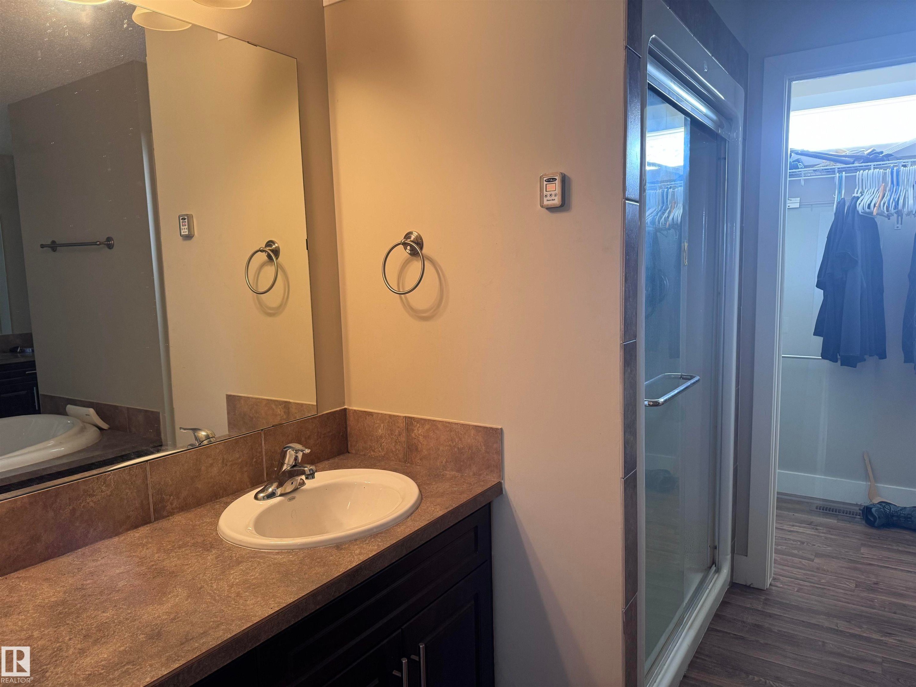 












61516 Rg Rd 204

,
Rural Thorhild County,




AB
T0A 2P0

