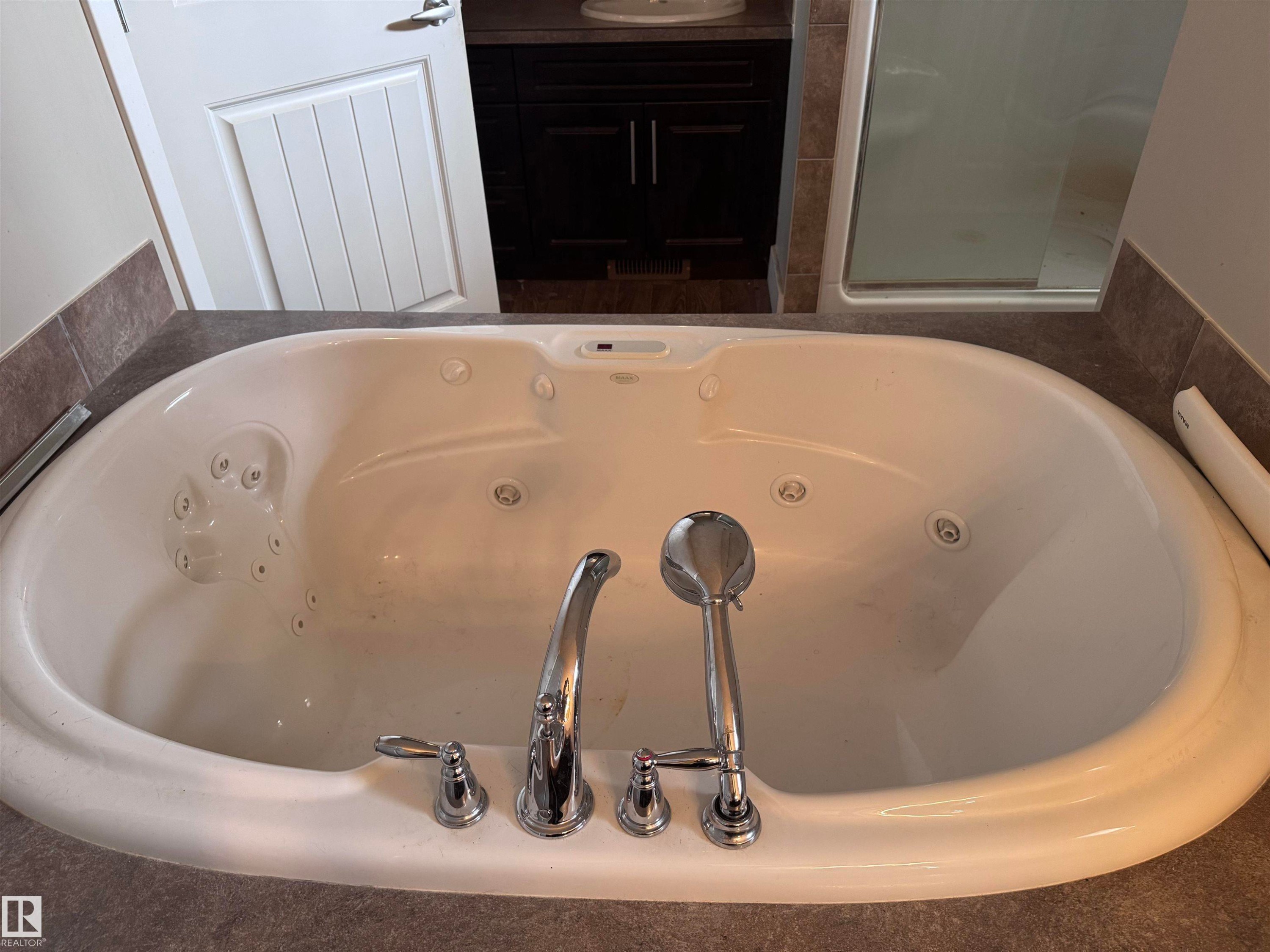 












61516 Rg Rd 204

,
Rural Thorhild County,




AB
T0A 2P0

