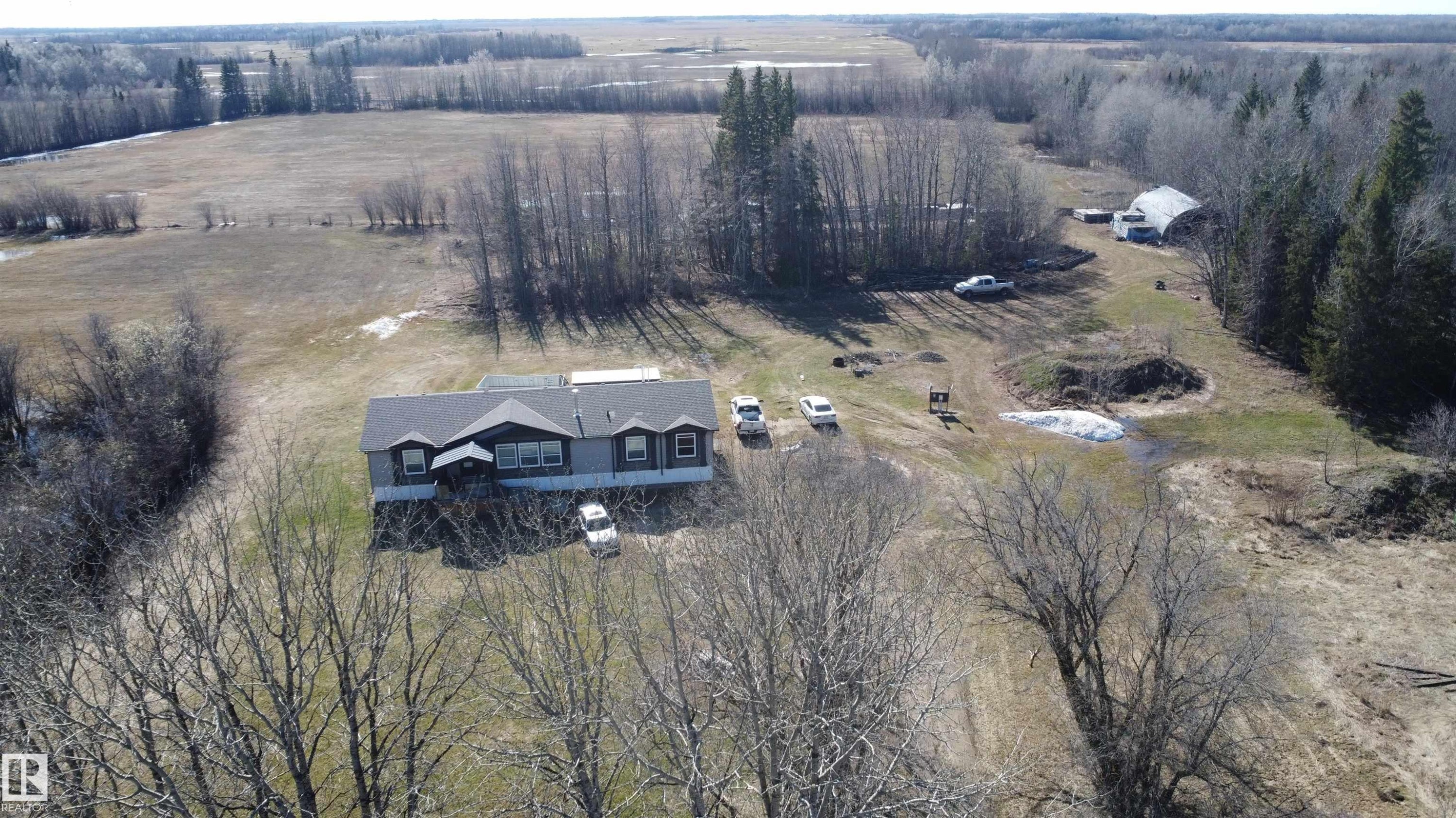 












61516 Rg Rd 204

,
Rural Thorhild County,




AB
T0A 2P0

