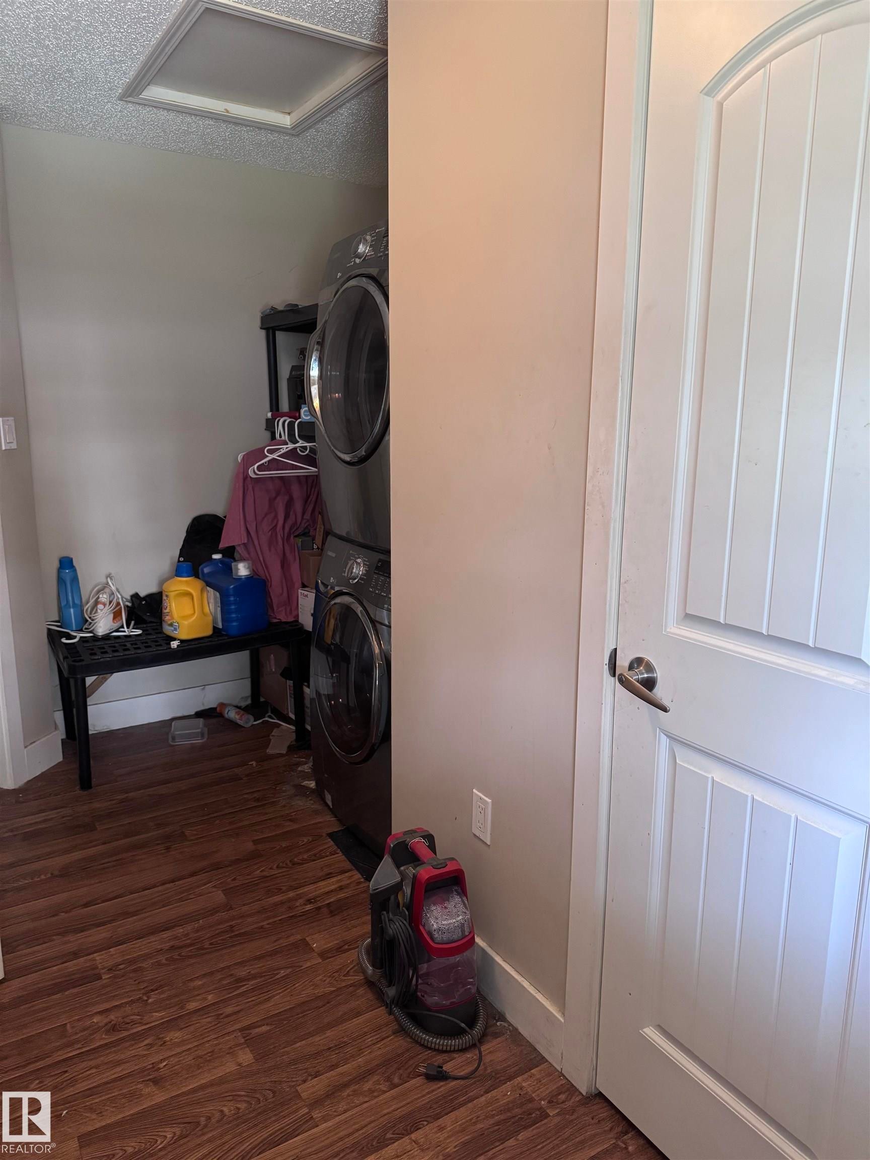 












61516 Rg Rd 204

,
Rural Thorhild County,




AB
T0A 2P0

