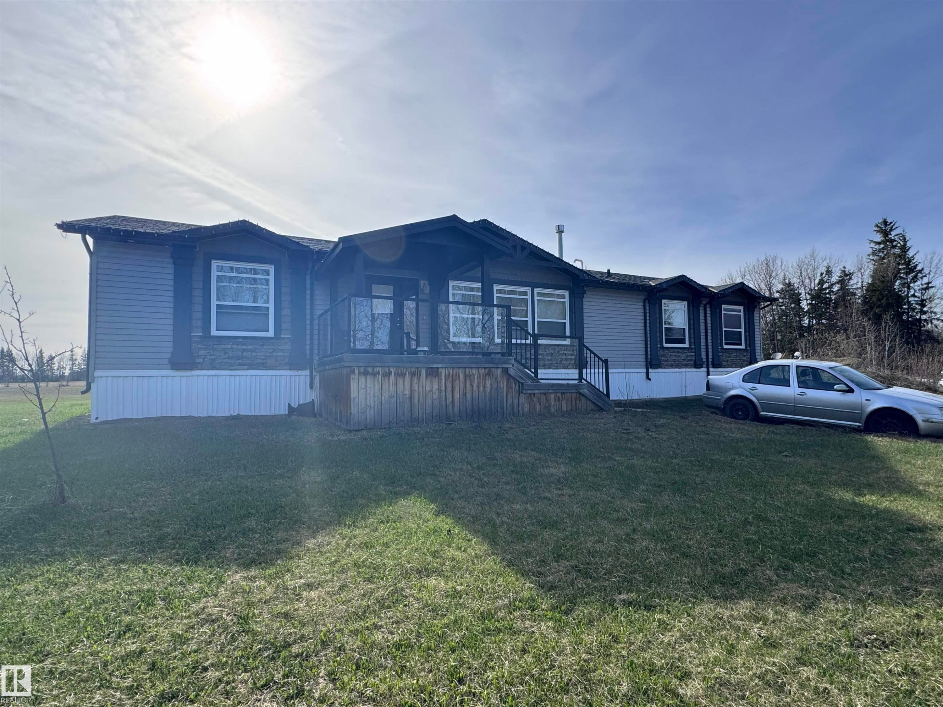 












61516 Rg Rd 204

,
Rural Thorhild County,




AB
T0A 2P0


