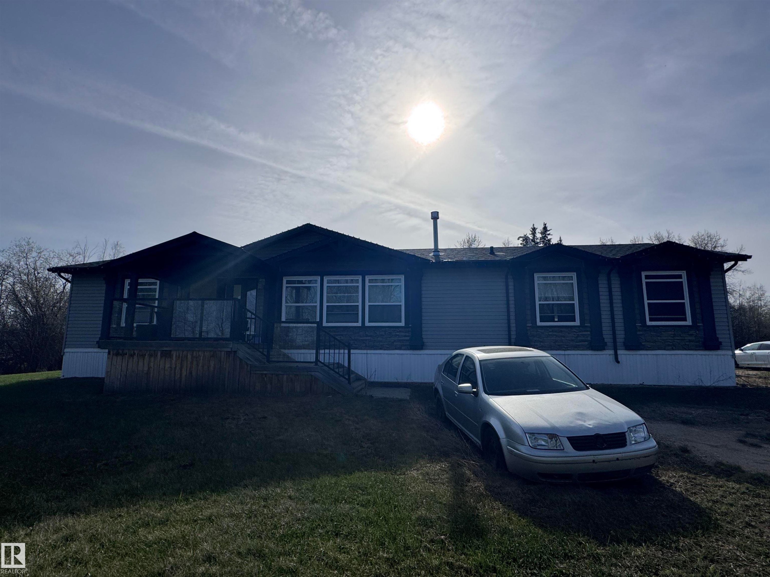 












61516 Rg Rd 204

,
Rural Thorhild County,




AB
T0A 2P0

