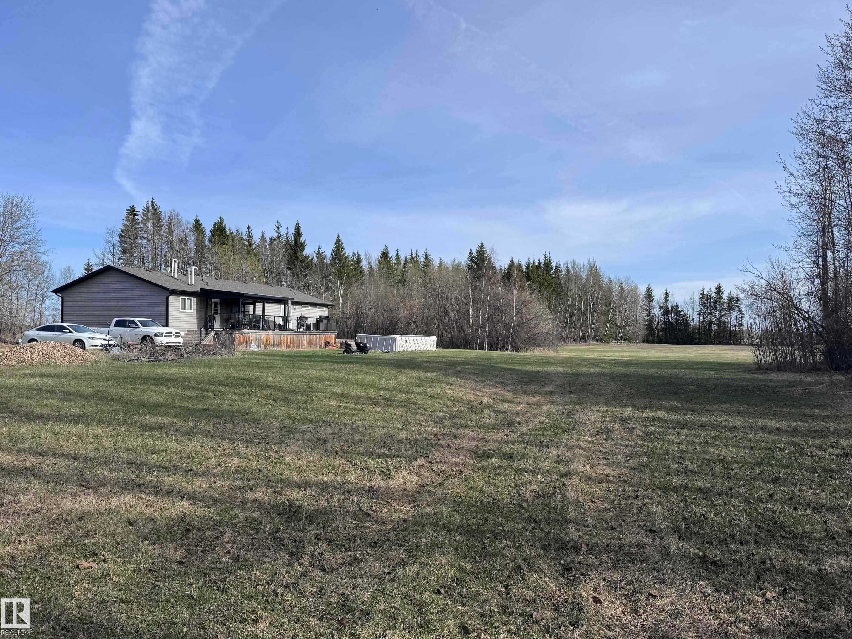 












61516 Rg Rd 204

,
Rural Thorhild County,




AB
T0A 2P0

