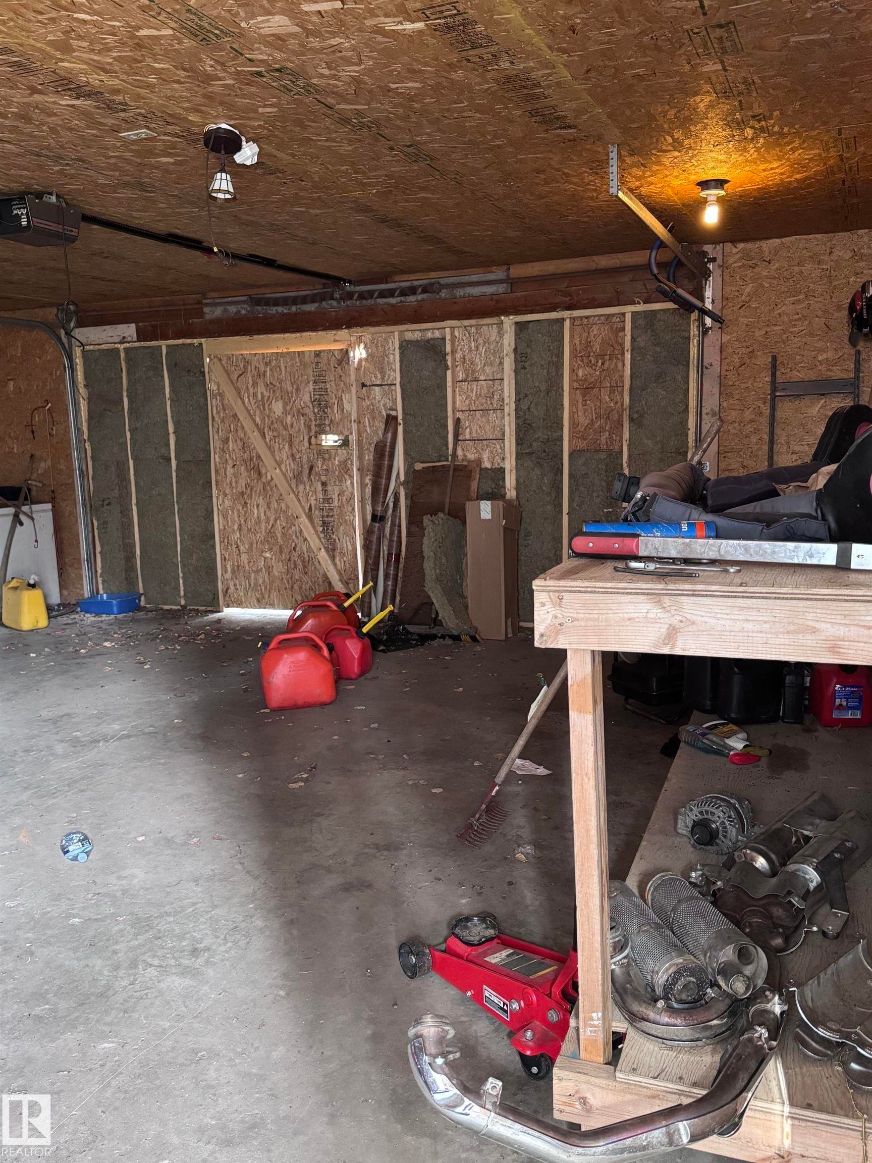 












61516 Rg Rd 204

,
Rural Thorhild County,




AB
T0A 2P0

