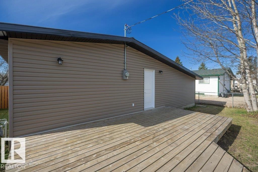 












5006 50 Avenue

,
Pickardville,




AB
T0G 1W0

