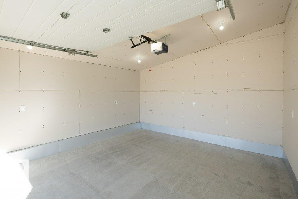 












5006 50 Avenue

,
Pickardville,




AB
T0G 1W0

