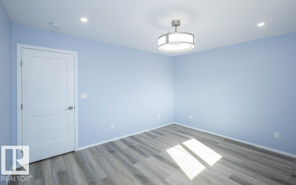 












5006 50 Avenue

,
Pickardville,




AB
T0G 1W0

