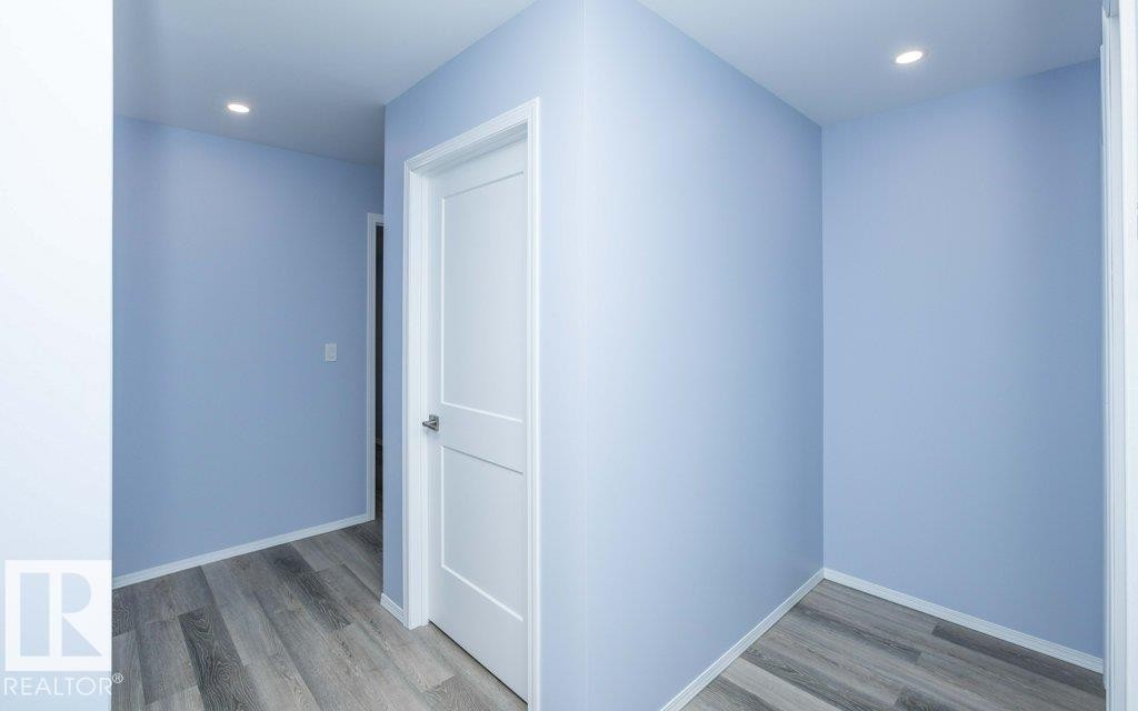 












5006 50 Avenue

,
Pickardville,




AB
T0G 1W0

