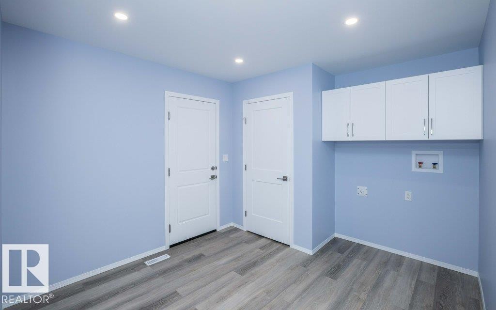 












5006 50 Avenue

,
Pickardville,




AB
T0G 1W0

