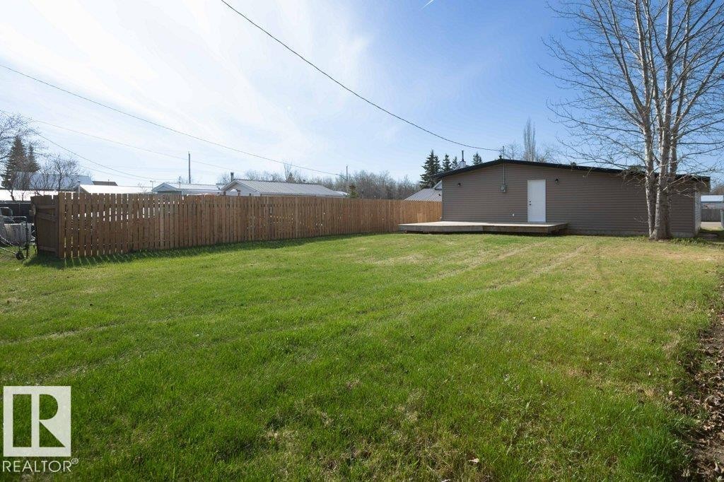 












5006 50 Avenue

,
Pickardville,




AB
T0G 1W0

