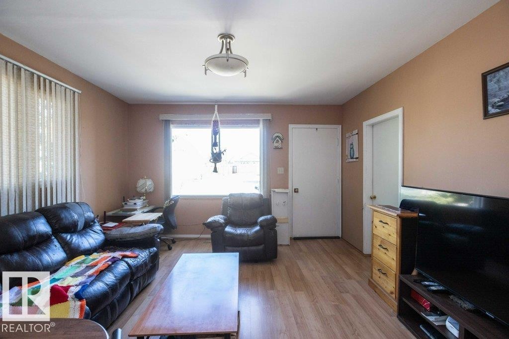 












4906 51 Street

,
Busby,




AB
T0G 0H0

