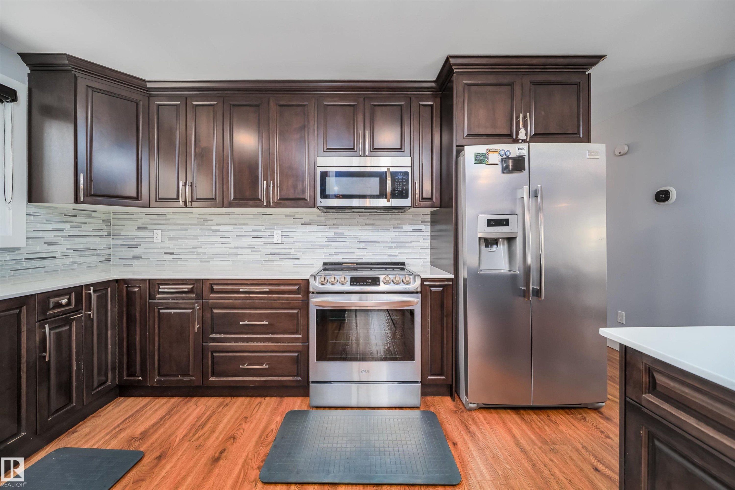 












126 HARRISON Drive

,
Edmonton,




AB
T5A 2R4

