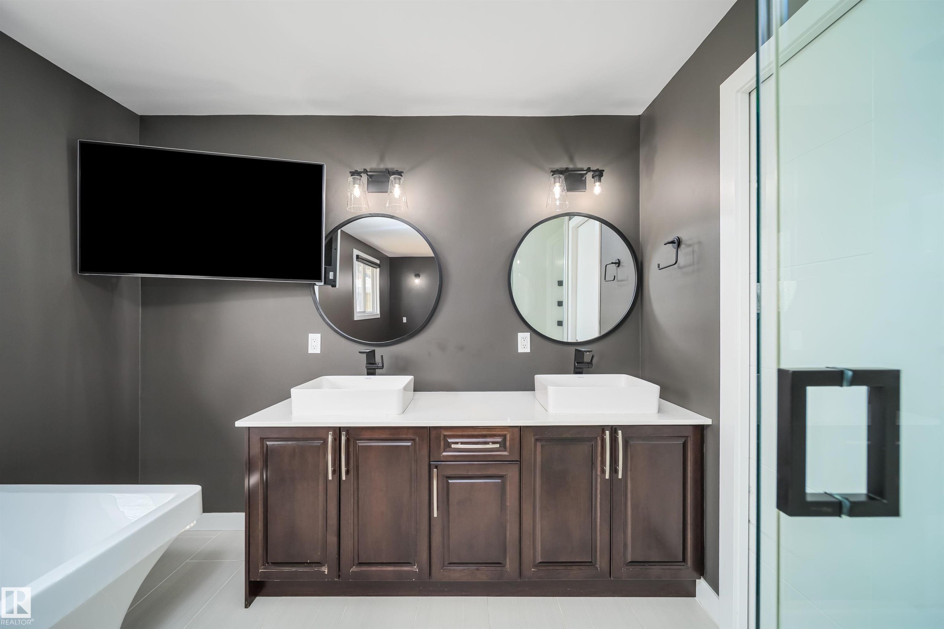 












126 HARRISON Drive

,
Edmonton,




AB
T5A 2R4

