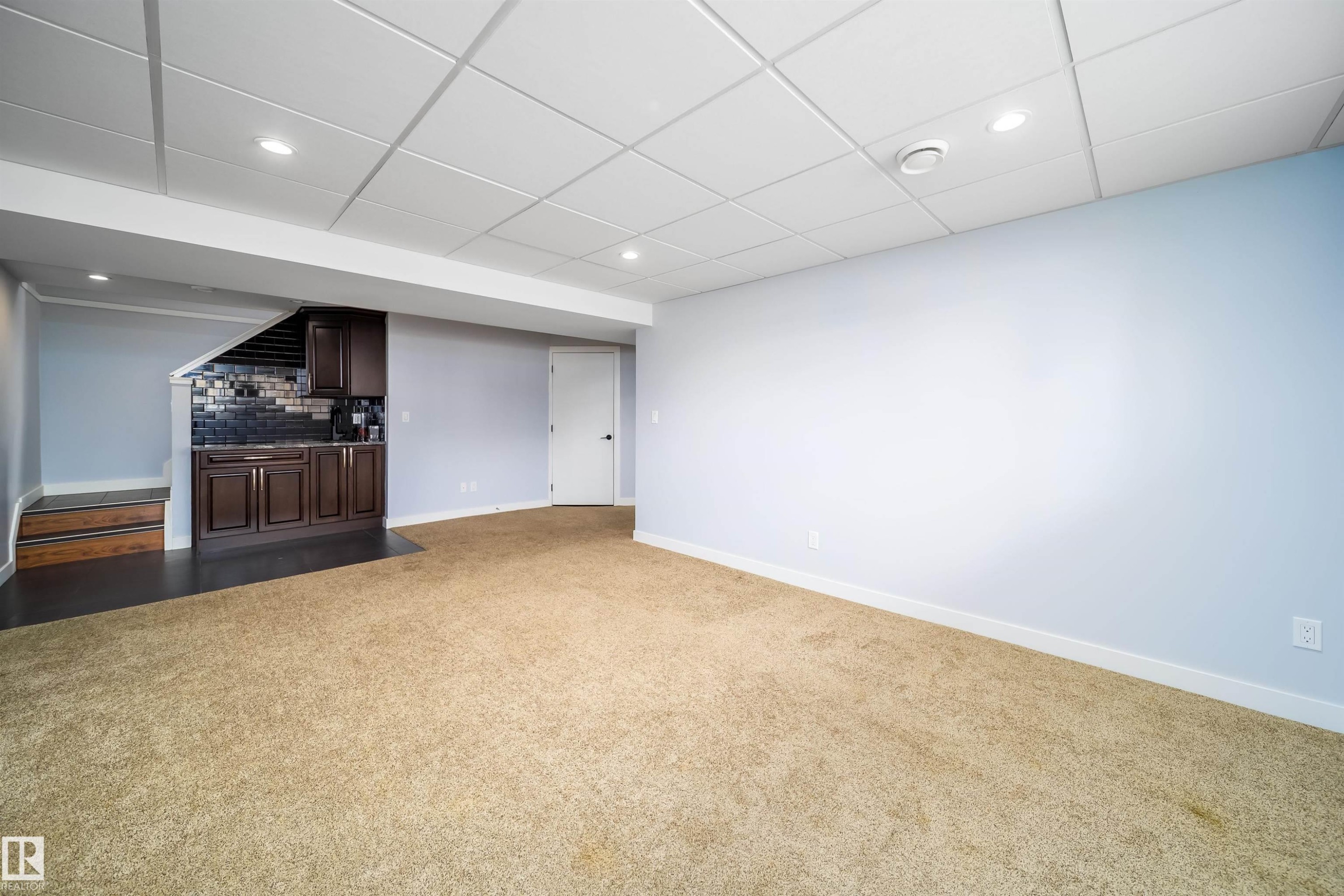 












126 HARRISON Drive

,
Edmonton,




AB
T5A 2R4

