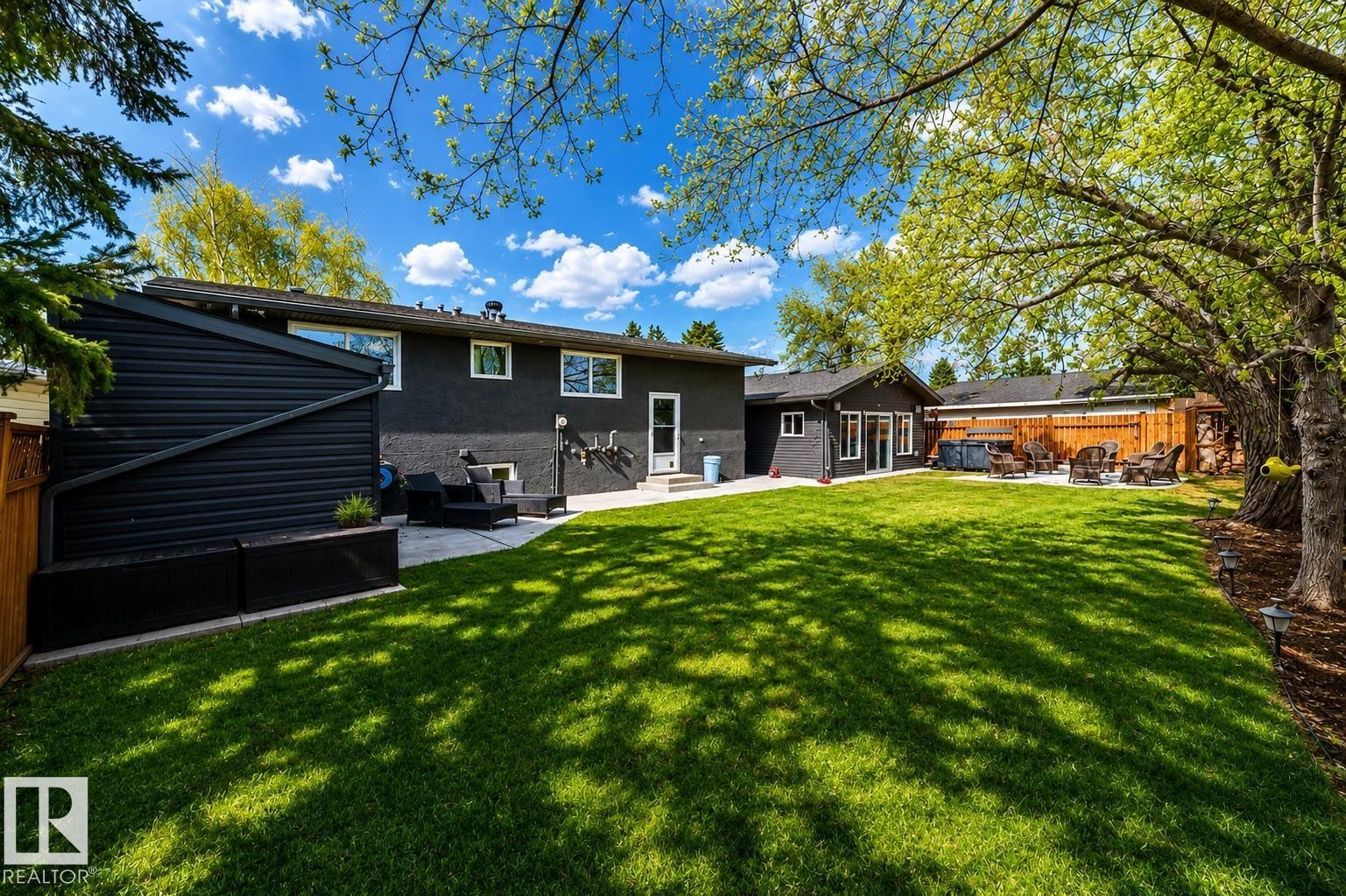 












126 HARRISON Drive

,
Edmonton,




AB
T5A 2R4

