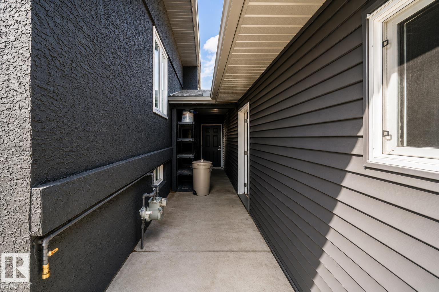 












126 HARRISON Drive

,
Edmonton,




AB
T5A 2R4


