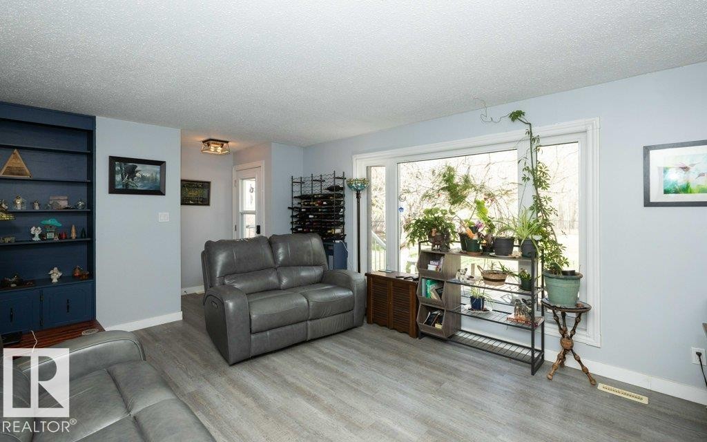 












27132A Twp Rd 632

,
Rural Westlock County,




AB
T0G 1H0

