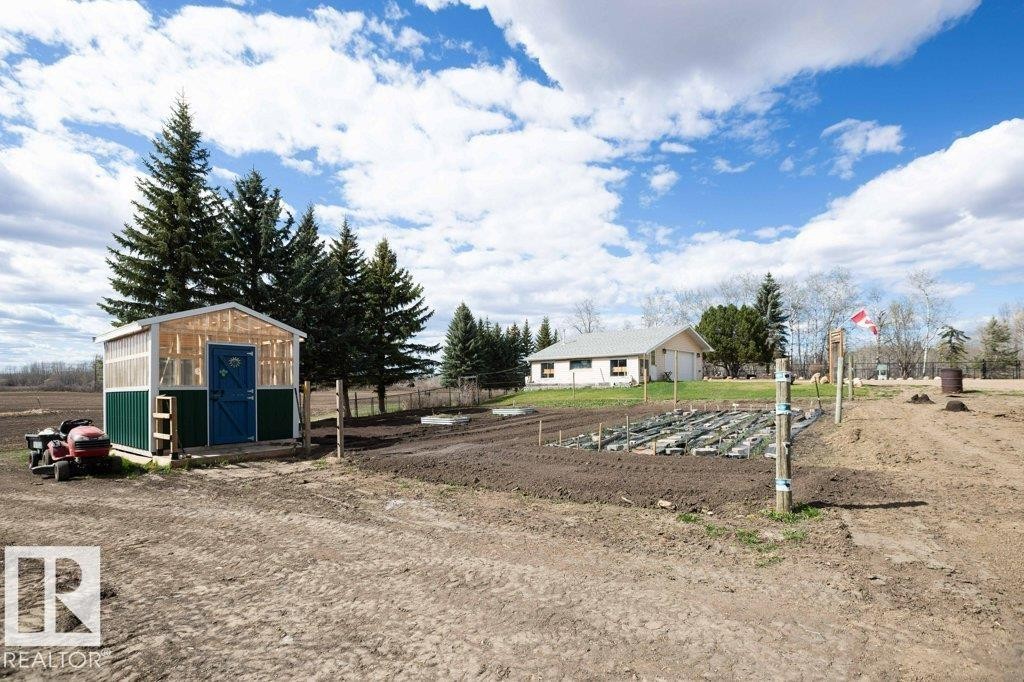 












27132A Twp Rd 632

,
Rural Westlock County,




AB
T0G 1H0

