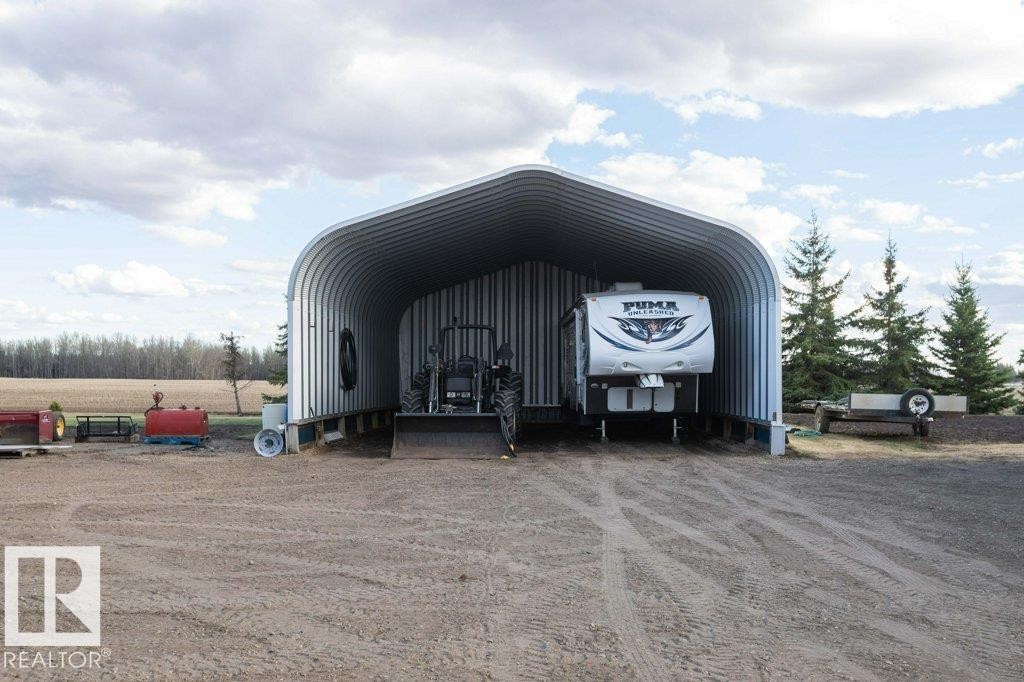 












25525 HWY 661

,
Rural Westlock County,




AB
T0G 0S0

