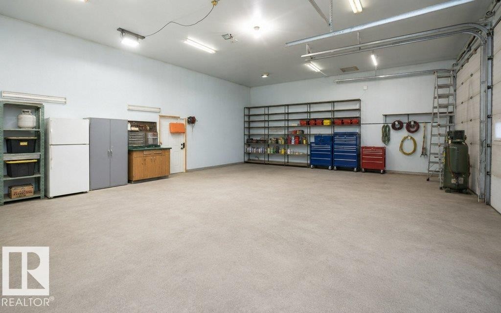 












25525 HWY 661

,
Rural Westlock County,




AB
T0G 0S0

