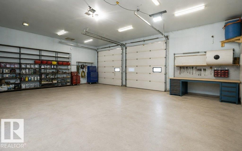 












25525 HWY 661

,
Rural Westlock County,




AB
T0G 0S0

