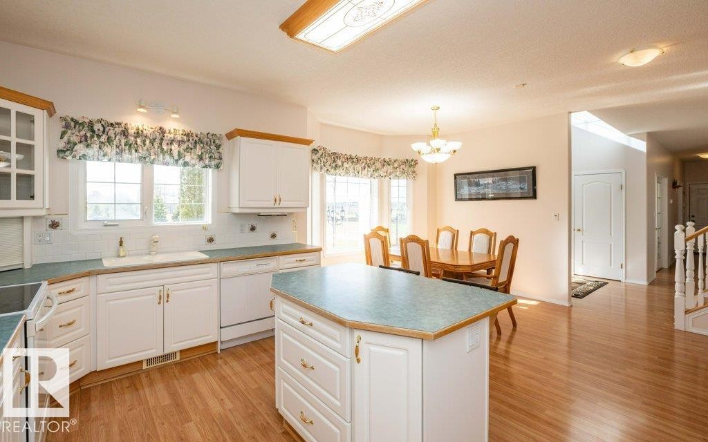 












25525 HWY 661

,
Rural Westlock County,




AB
T0G 0S0

