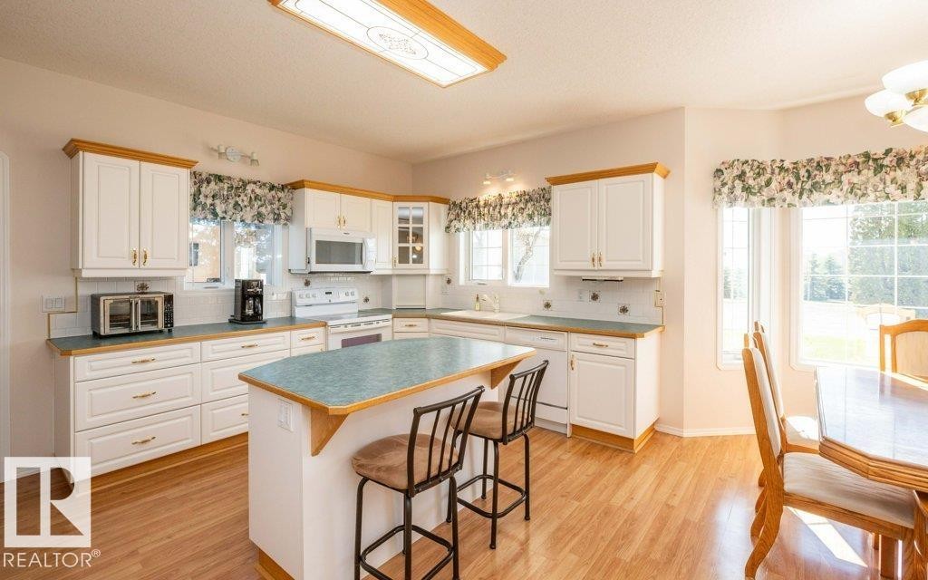 












25525 HWY 661

,
Rural Westlock County,




AB
T0G 0S0

