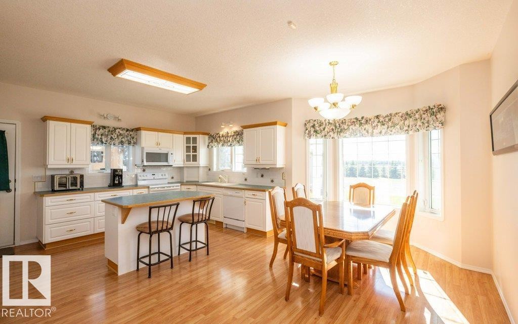 












25525 HWY 661

,
Rural Westlock County,




AB
T0G 0S0

