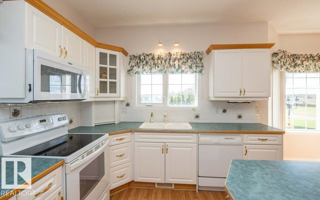 












25525 HWY 661

,
Rural Westlock County,




AB
T0G 0S0

