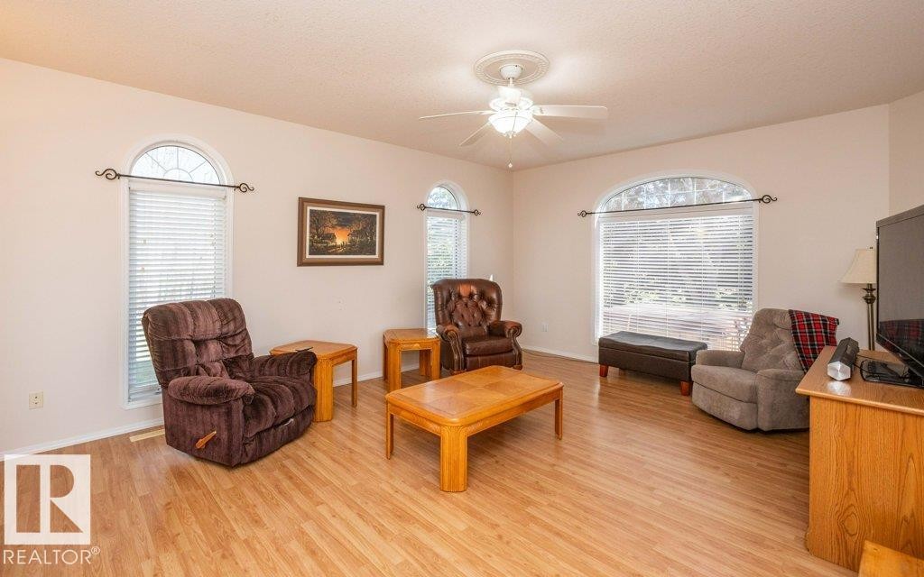 












25525 HWY 661

,
Rural Westlock County,




AB
T0G 0S0

