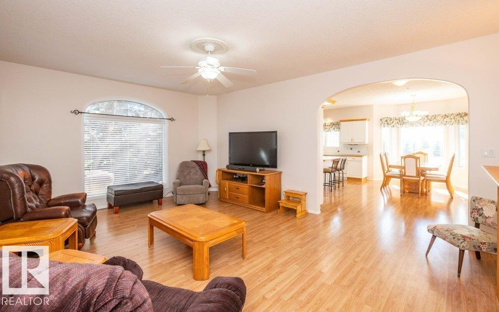 












25525 HWY 661

,
Rural Westlock County,




AB
T0G 0S0

