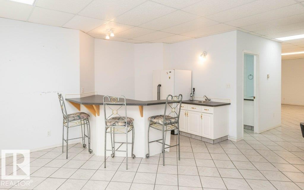 












25525 HWY 661

,
Rural Westlock County,




AB
T0G 0S0

