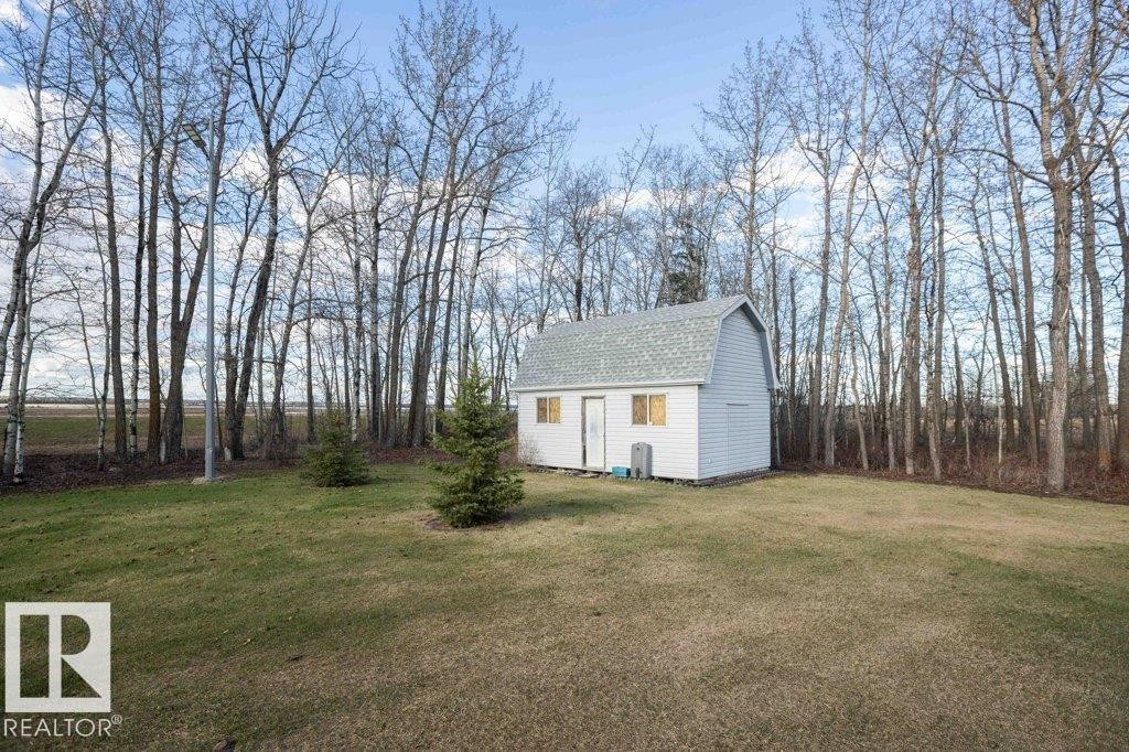 












25525 HWY 661

,
Rural Westlock County,




AB
T0G 0S0

