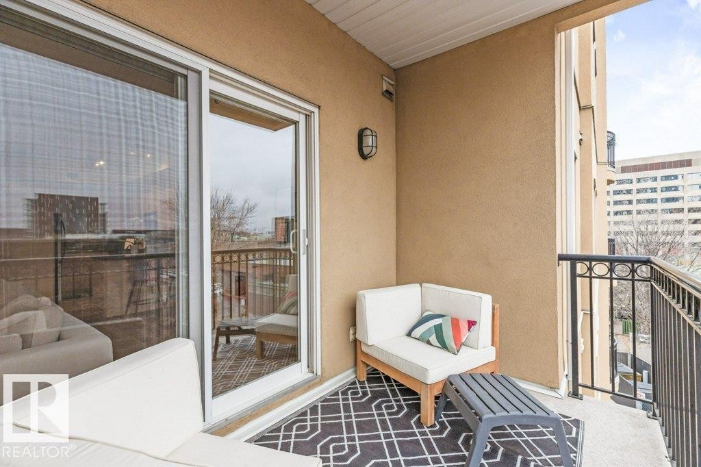 












405 10606 102 Avenue

,
Edmonton,




AB
T5J 5E9

