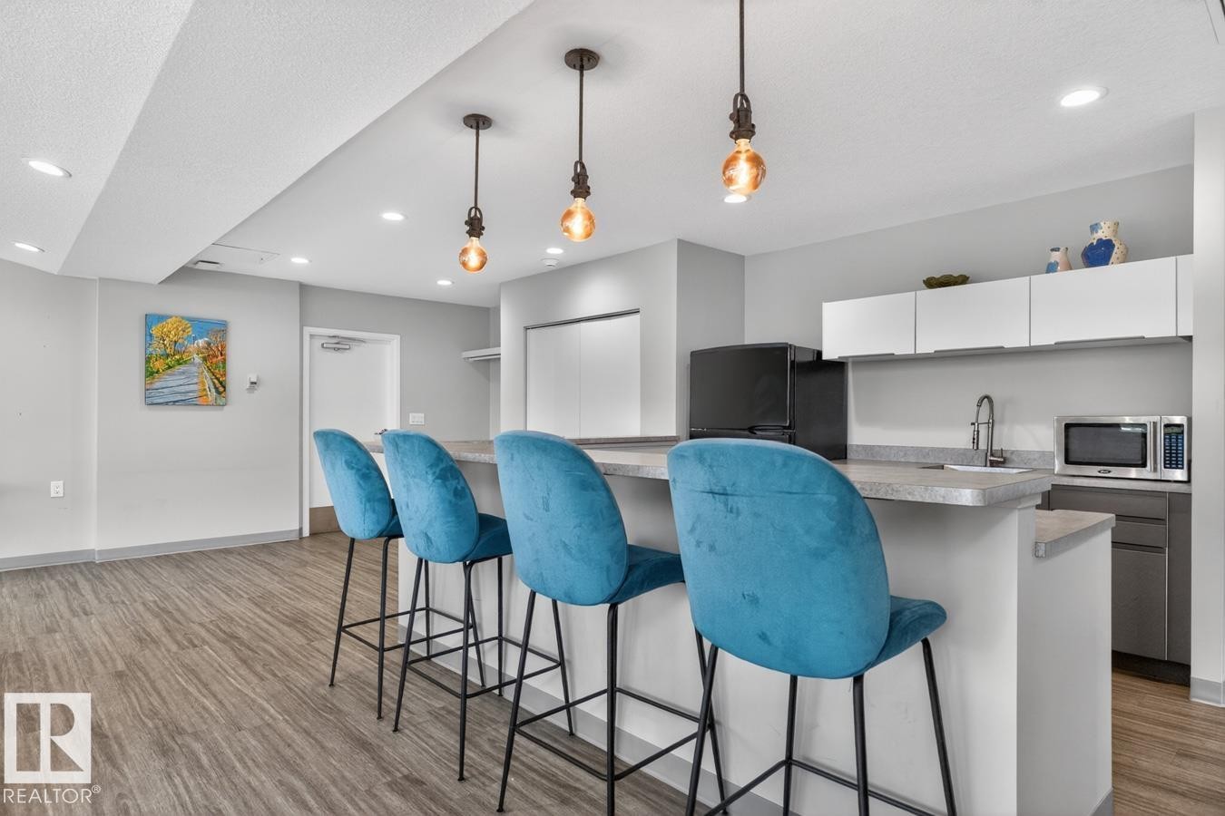 












1103 11307 99 Avenue

,
Edmonton,




AB
T5K 0H2

