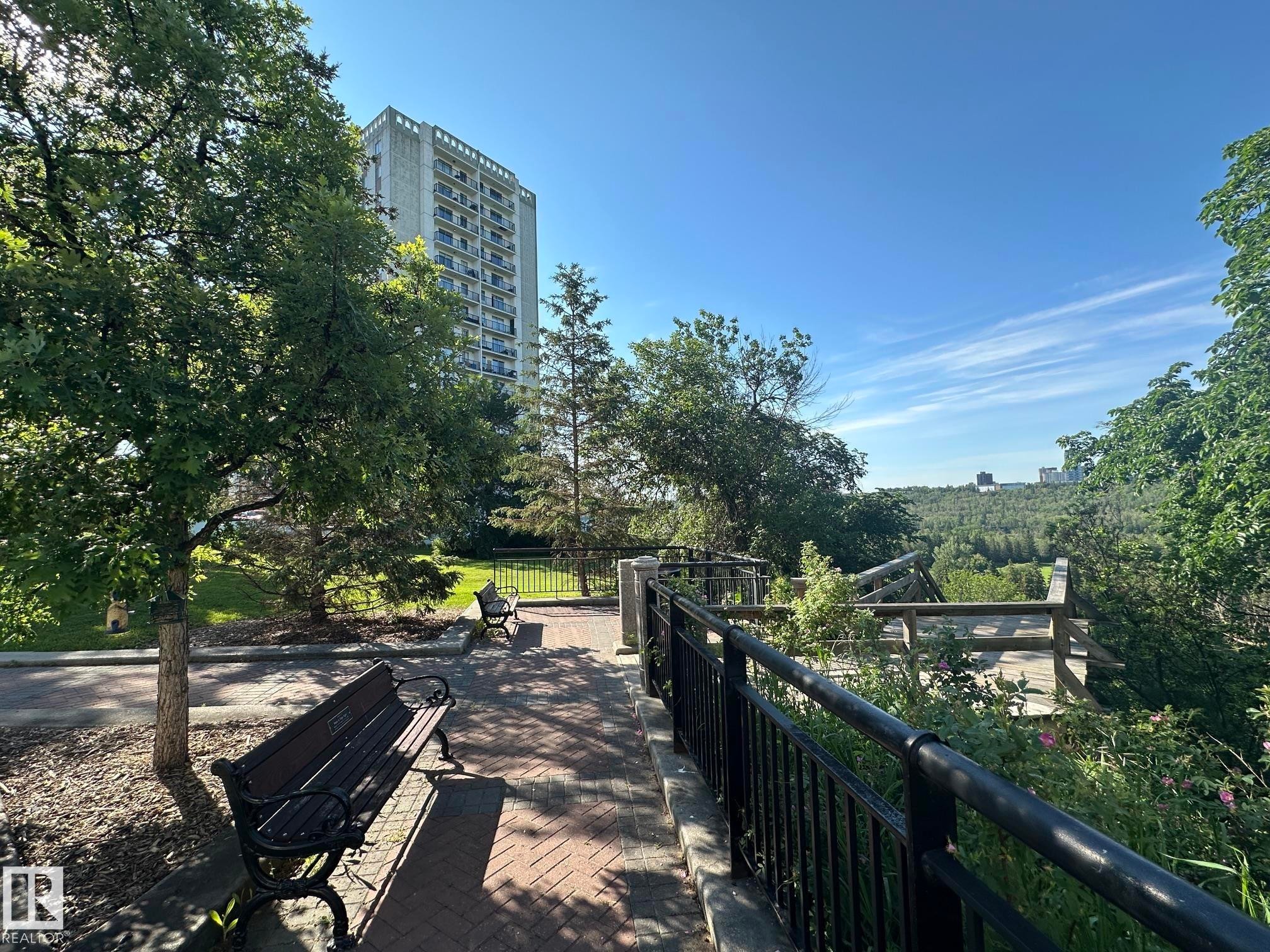 












1103 11307 99 Avenue

,
Edmonton,




AB
T5K 0H2

