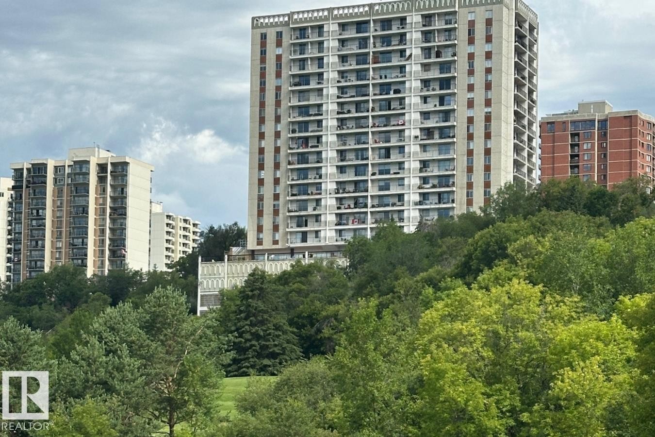 












1103 11307 99 Avenue

,
Edmonton,




AB
T5K 0H2

